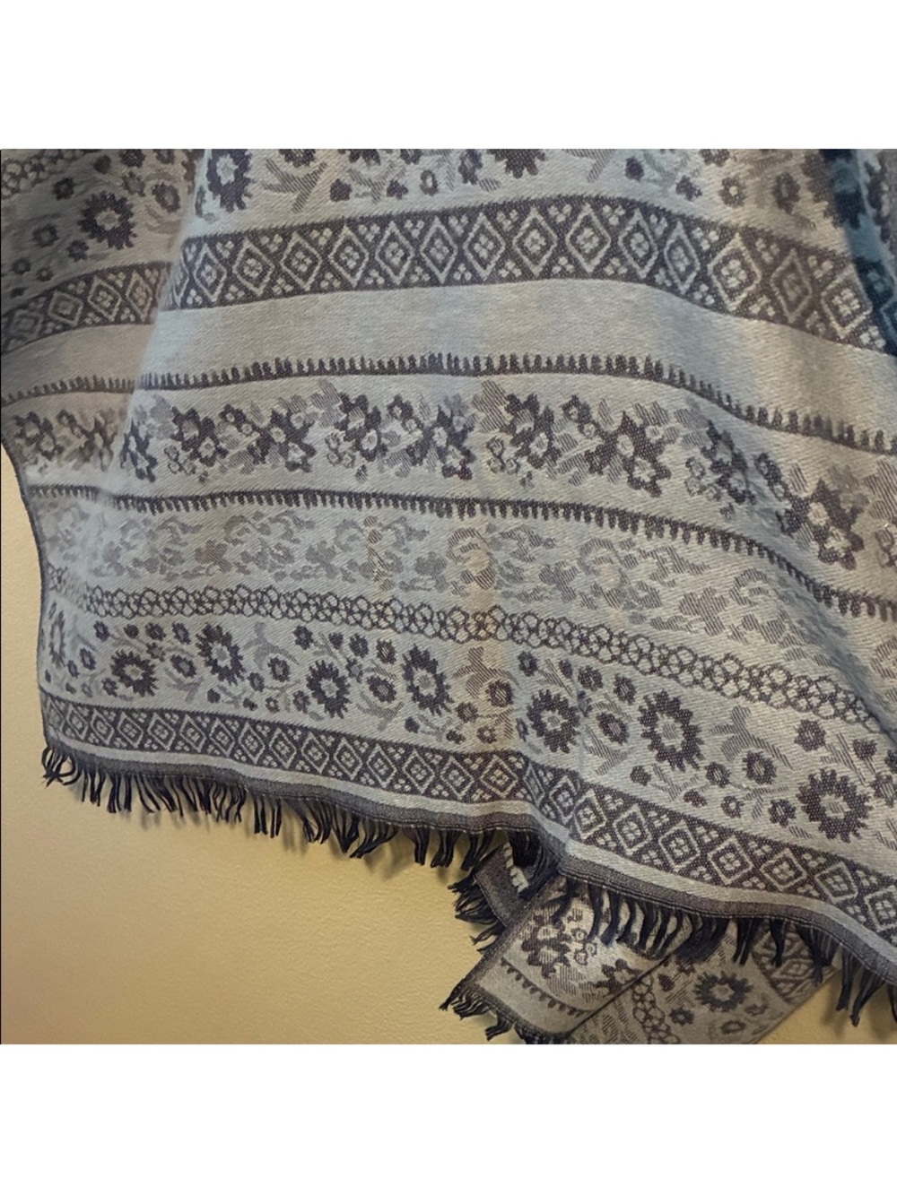 Two Toned Bohemian Blue Floral Patterned Hooded Shawl Wrap Hooded One Size - Picture 6 of 9
